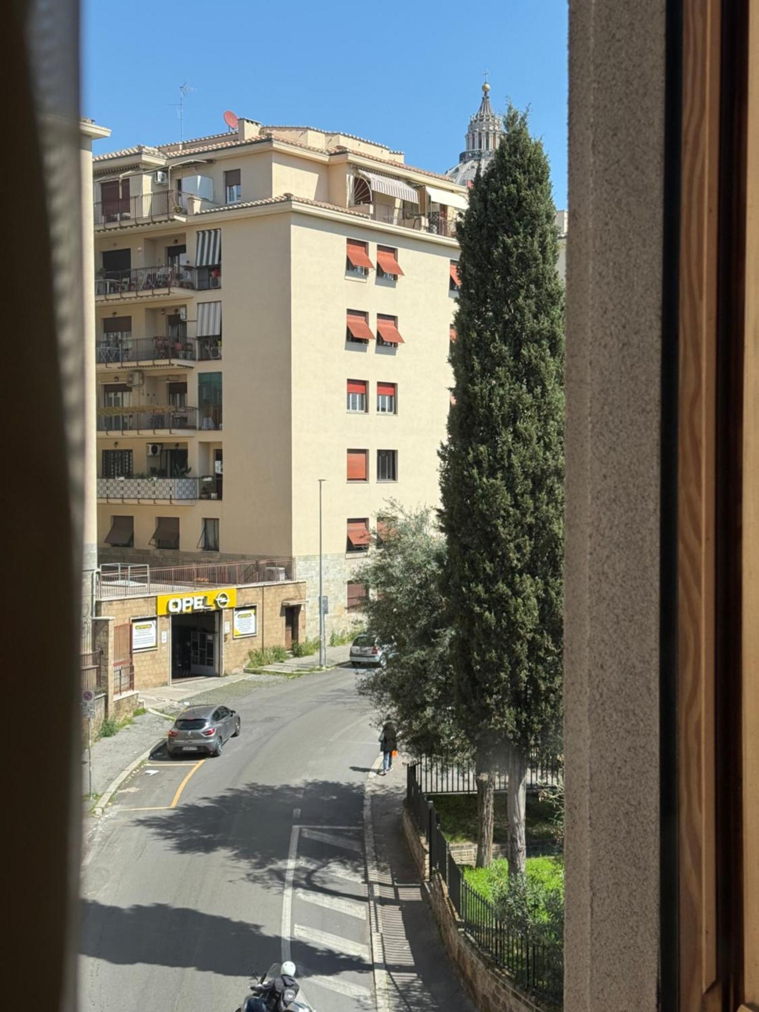 Dama St Peter Apartment *